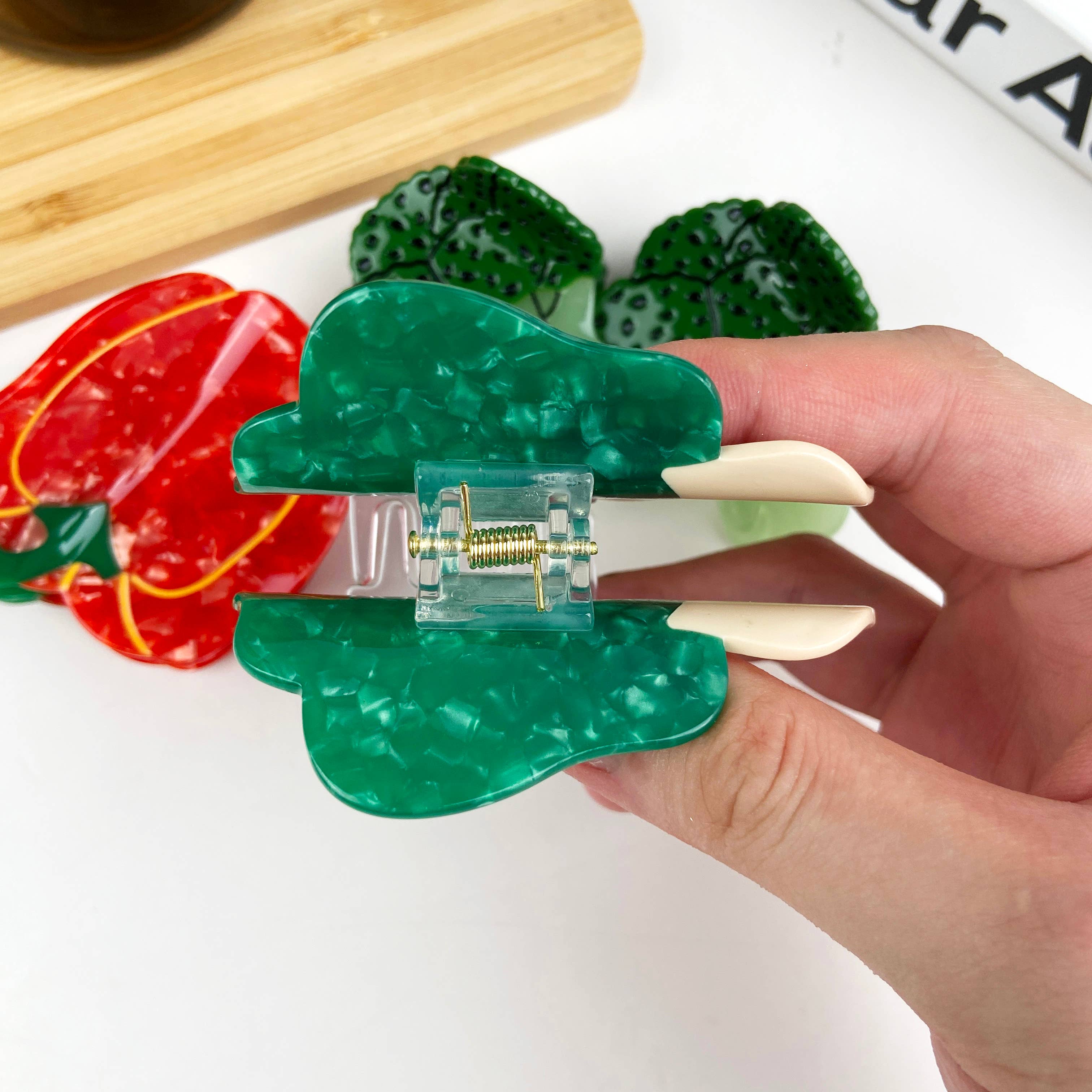 TheDivaSoap - Chili and Cabbage Claw Clip Acetate Vegetable Hair Clips
