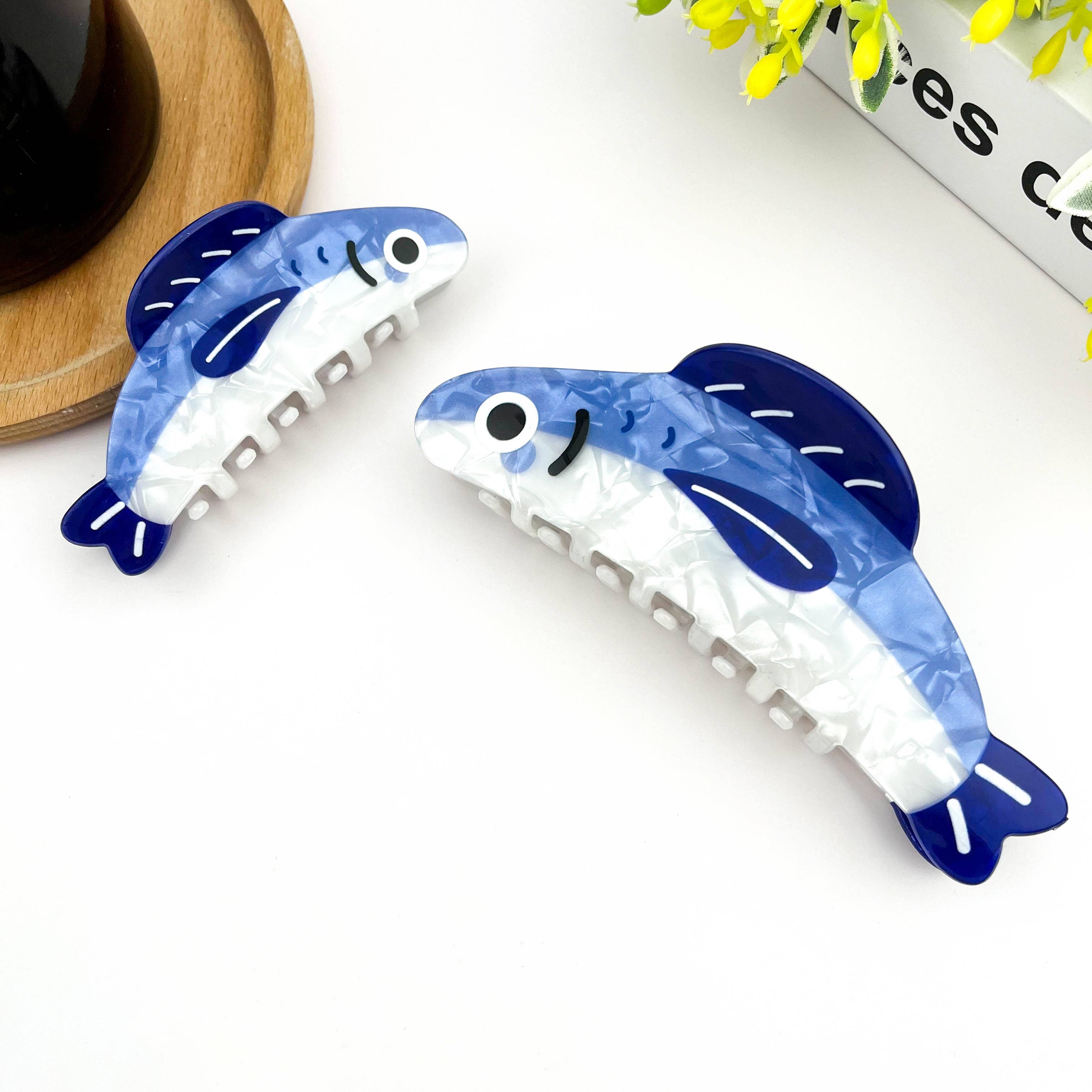 TheDivaSoap - Sardine Fish Claw Clip, Playful Marine Hair Accessory