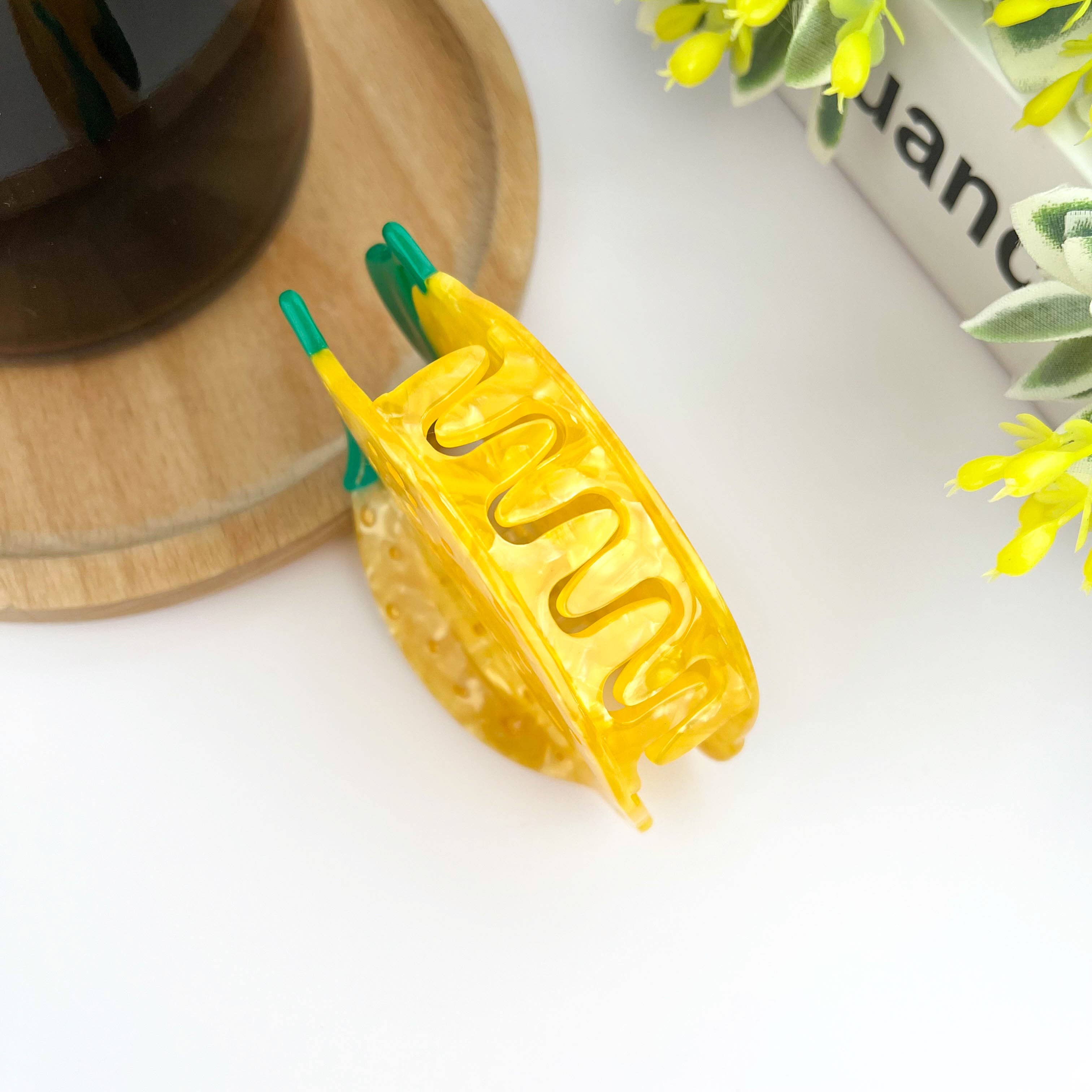 TheDivaSoap - Acetate Yellow Lemon Hair Claw Clip, Women's Fruit Hair Clip