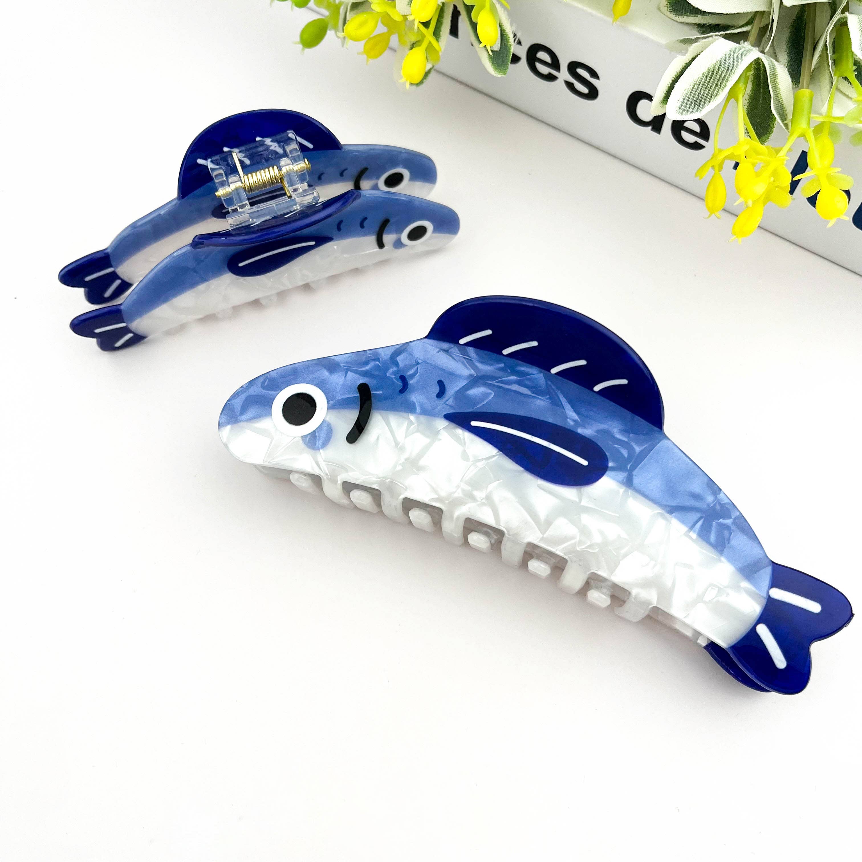 TheDivaSoap - Sardine Fish Claw Clip, Playful Marine Hair Accessory